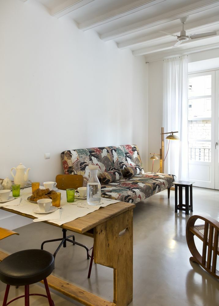Apartment House Place *